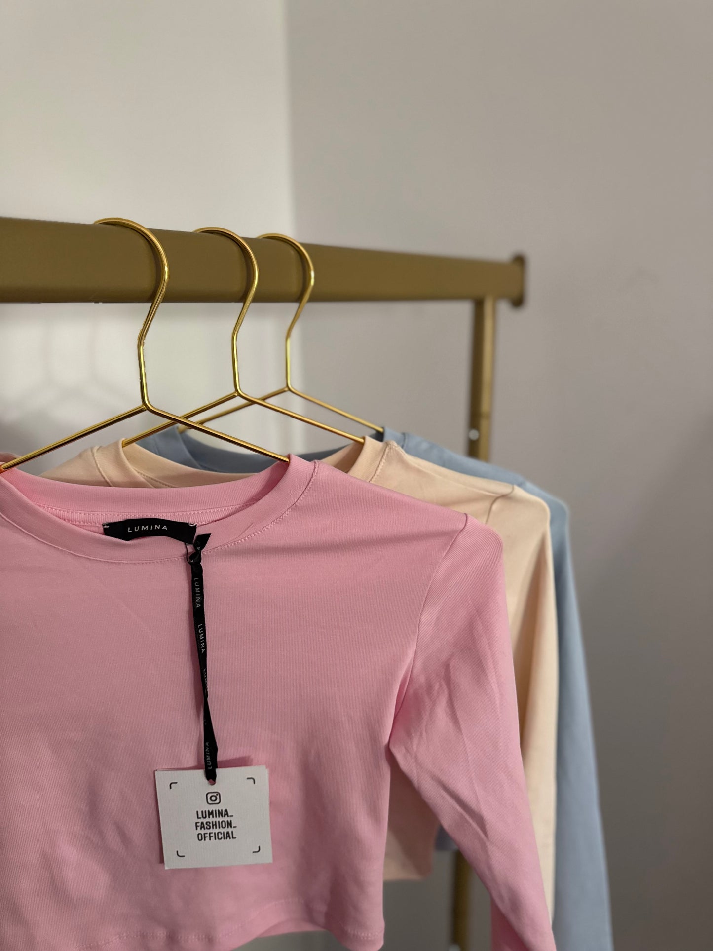 Maglia crop by lumina