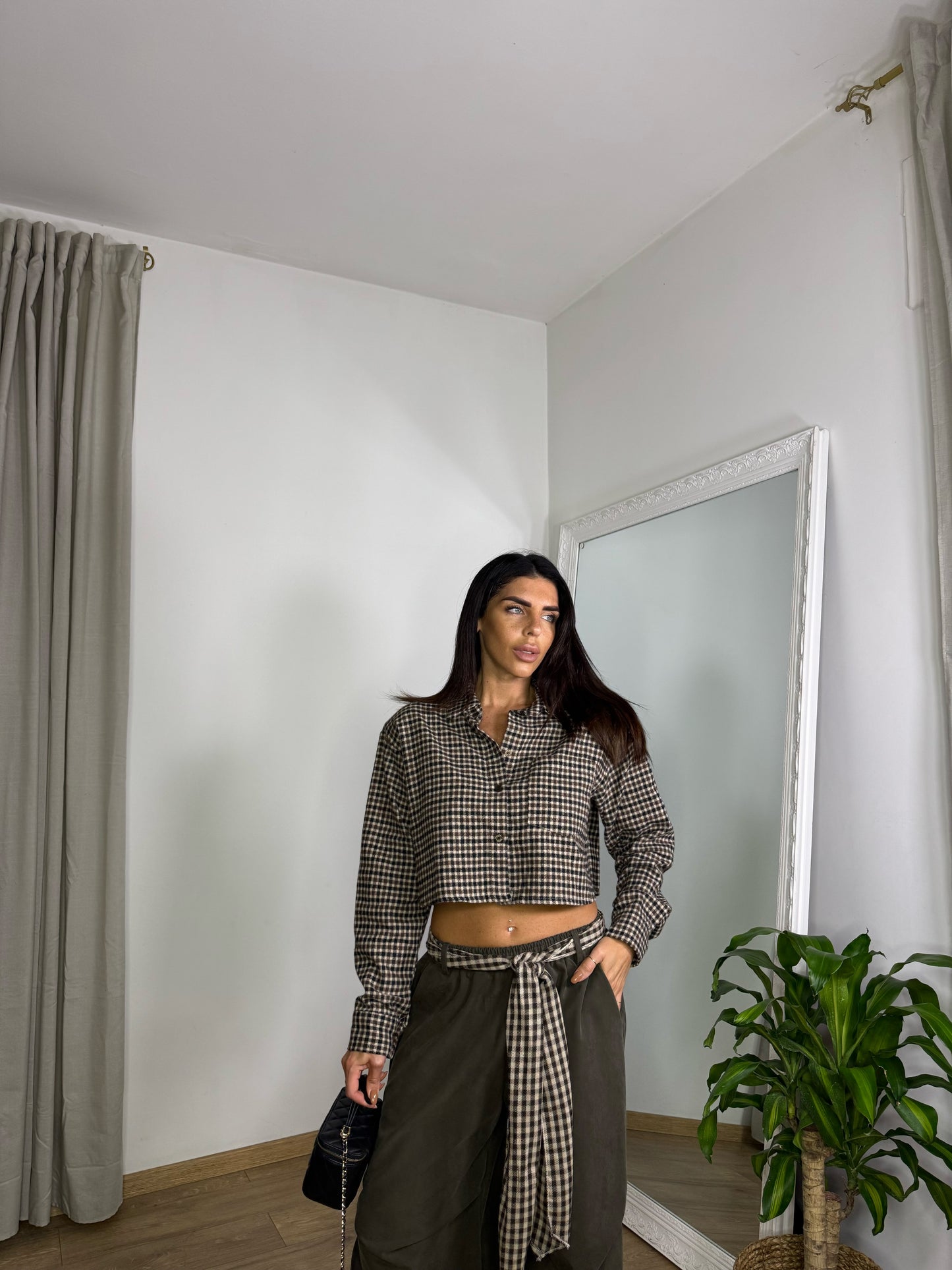 Camicia crop spalline (2 colori)