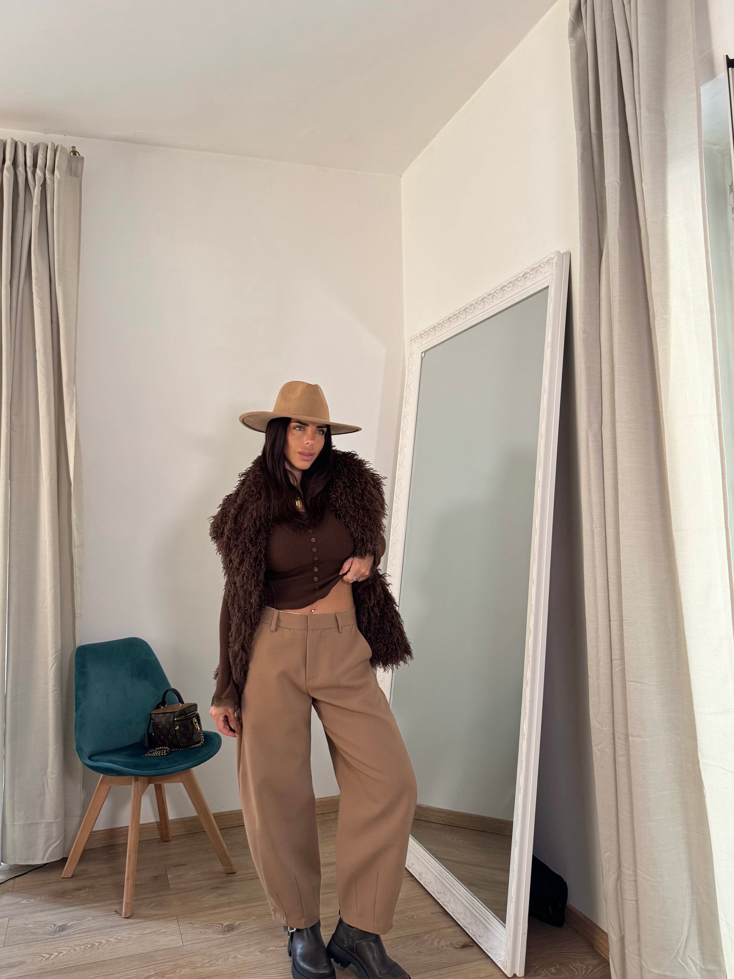 Pantaloni Camel Classic by lumina