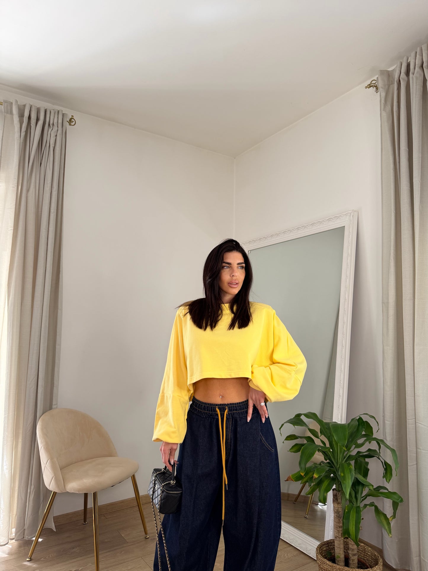 Felpa crop Danielle (3 colori)