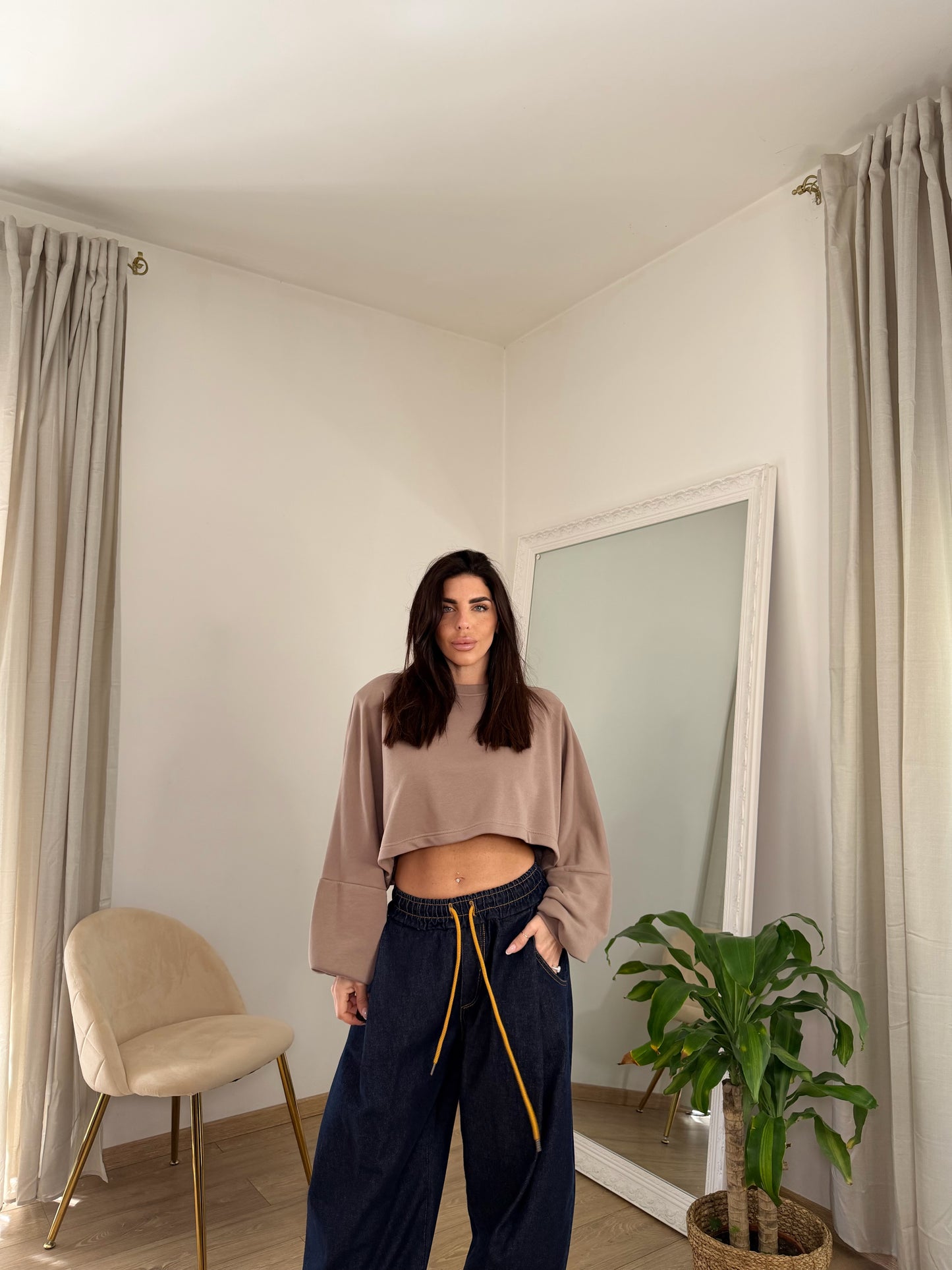 Felpa crop Danielle (3 colori)