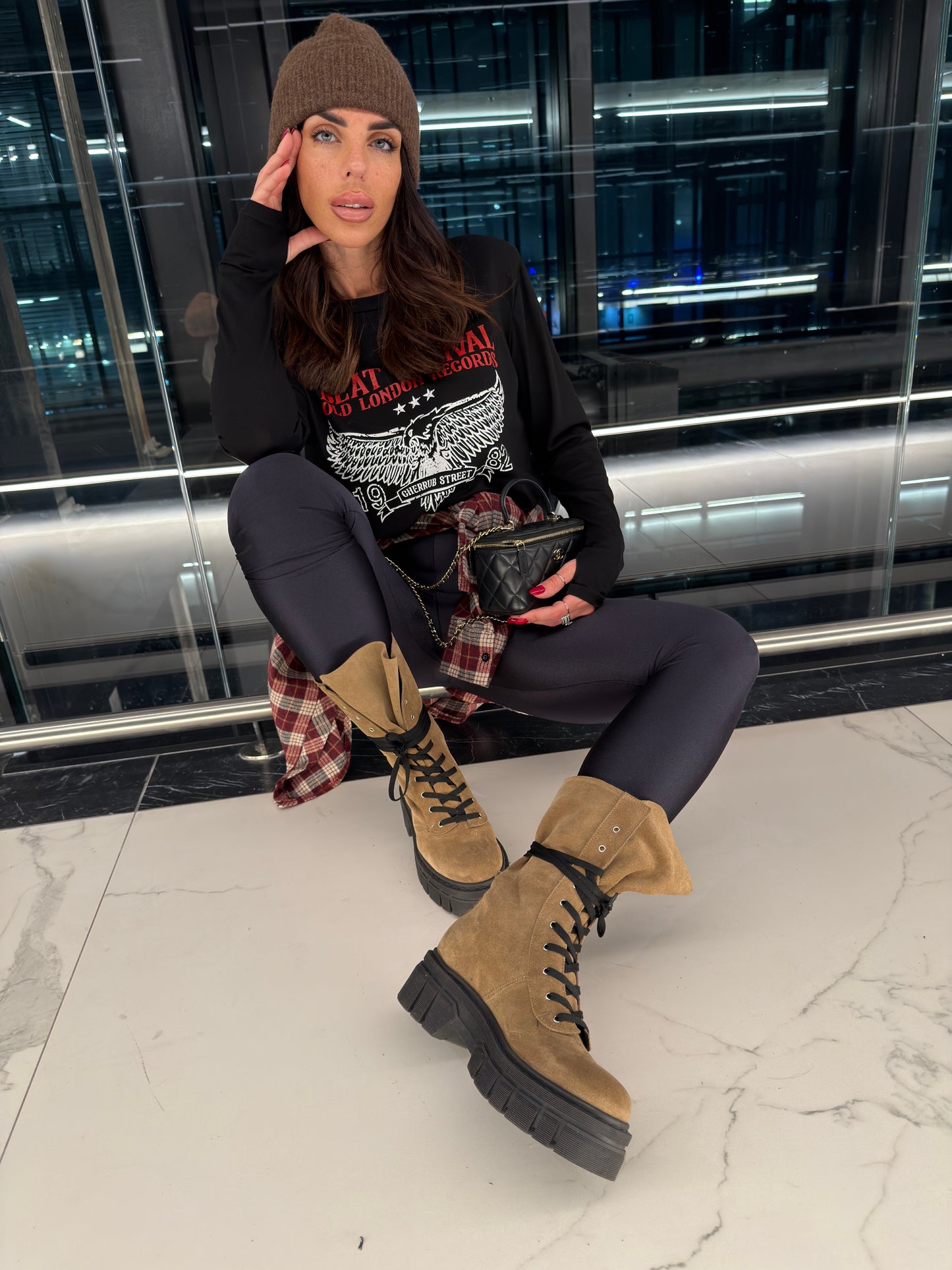 Stivaletti Fairmont in camoscio beige