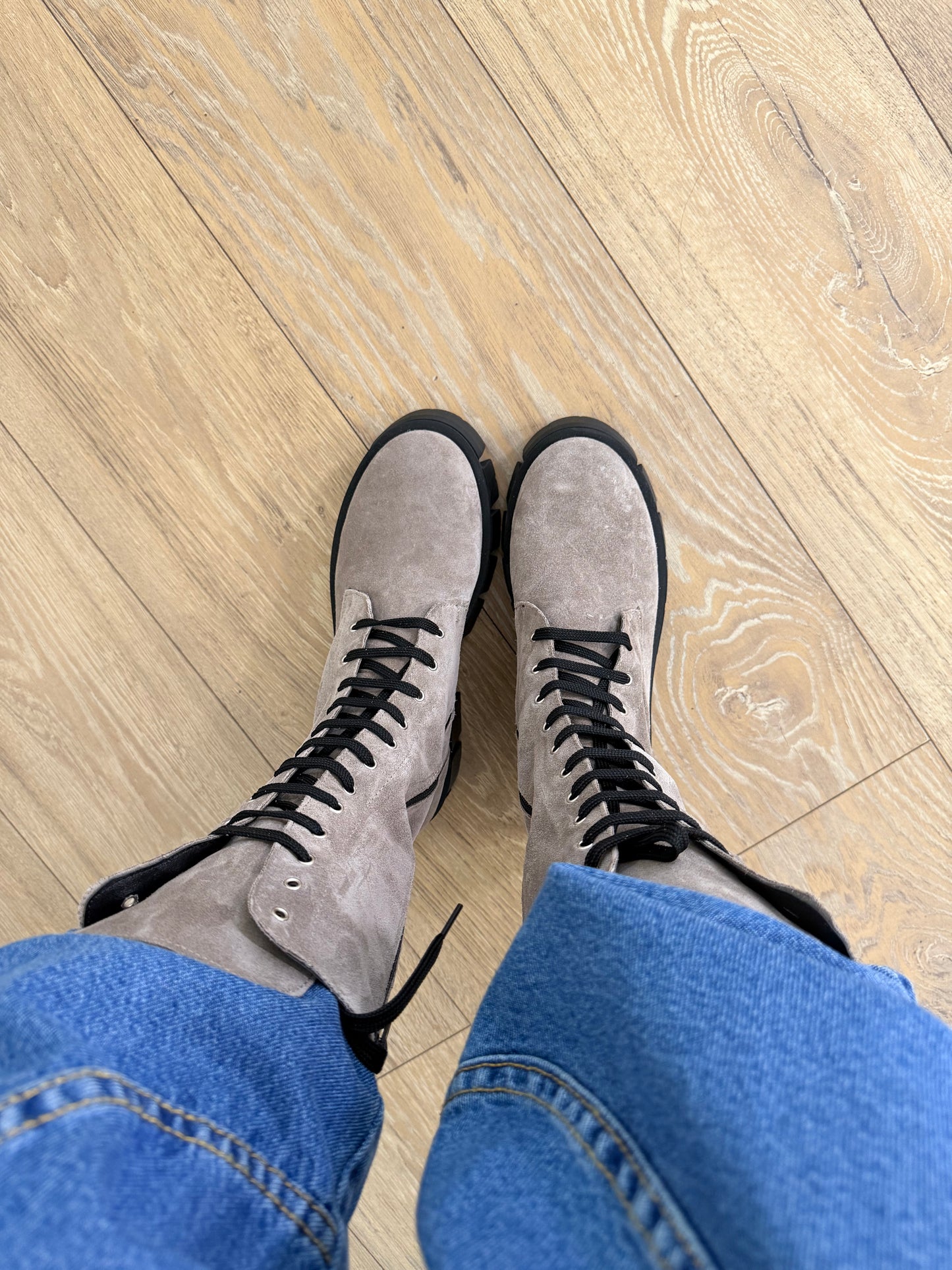 Stivaletti Cannes in camoscio Grey