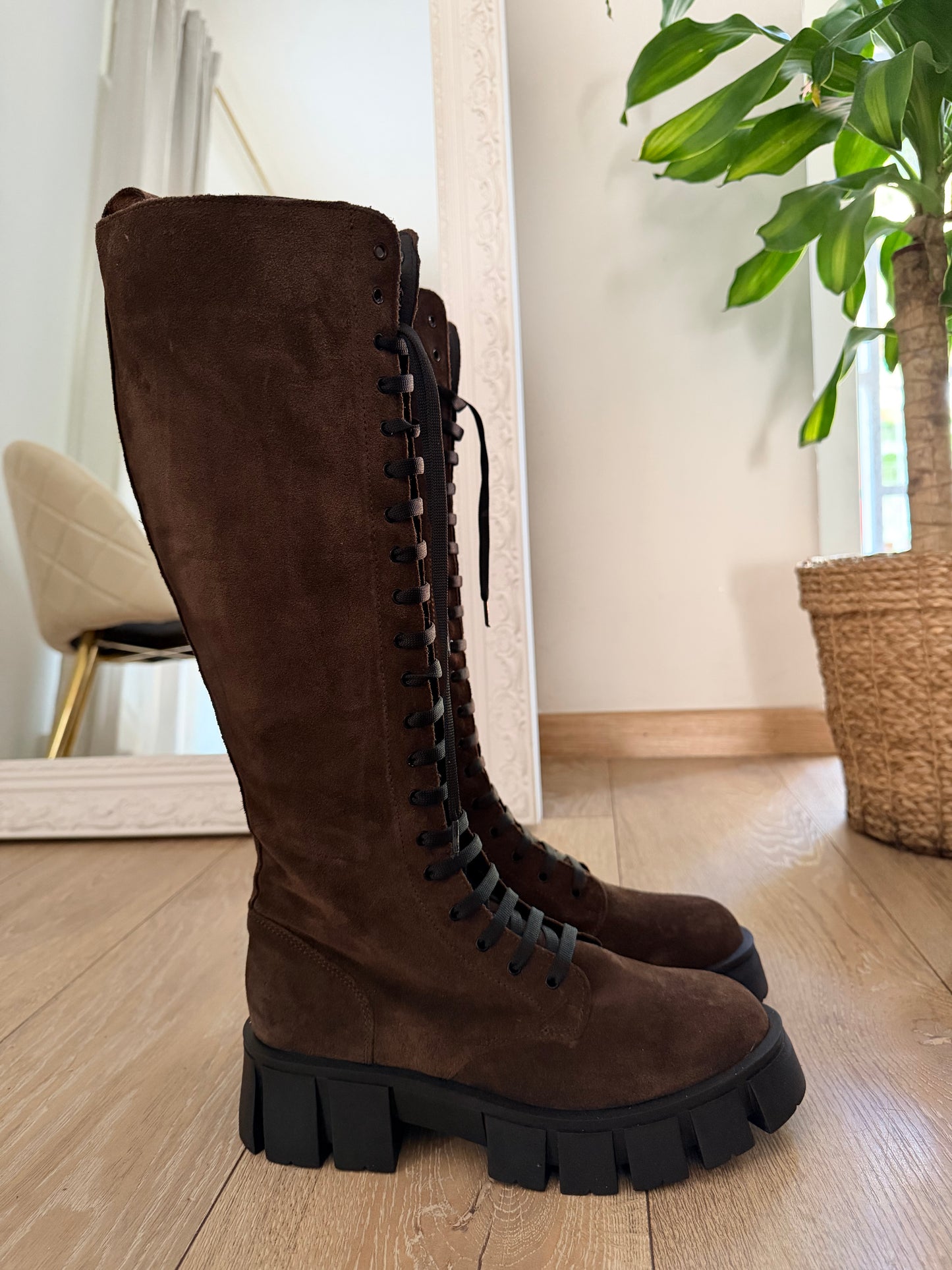 Stivali Cannes Alti in camoscio marrone