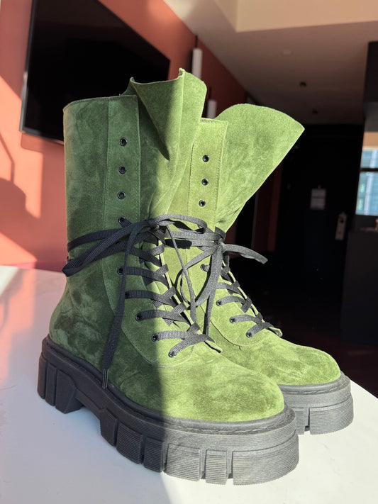 Stivaletto Fairmont in camoscio verde