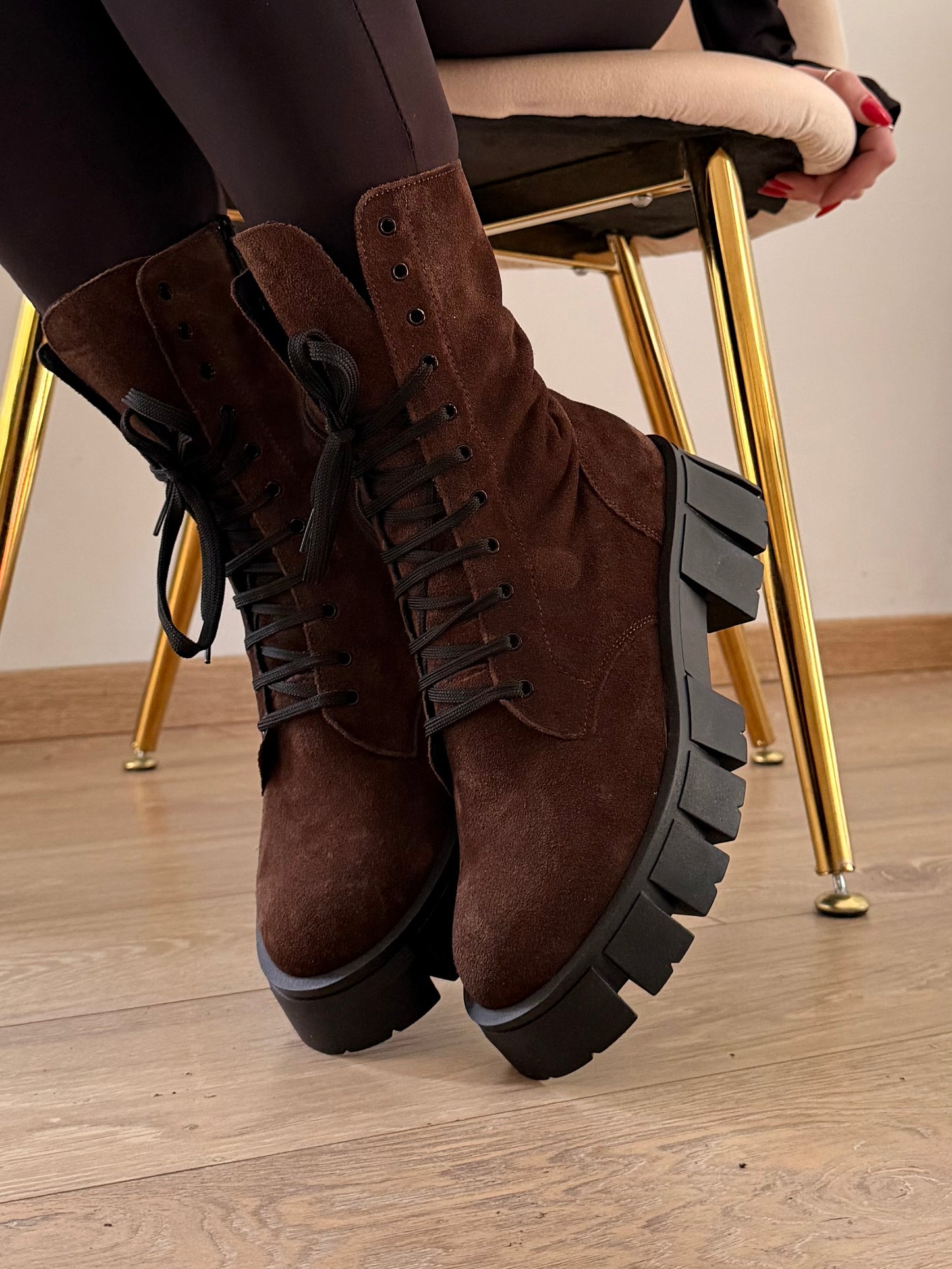 Stivali bassi Cannes in camoscio marrone